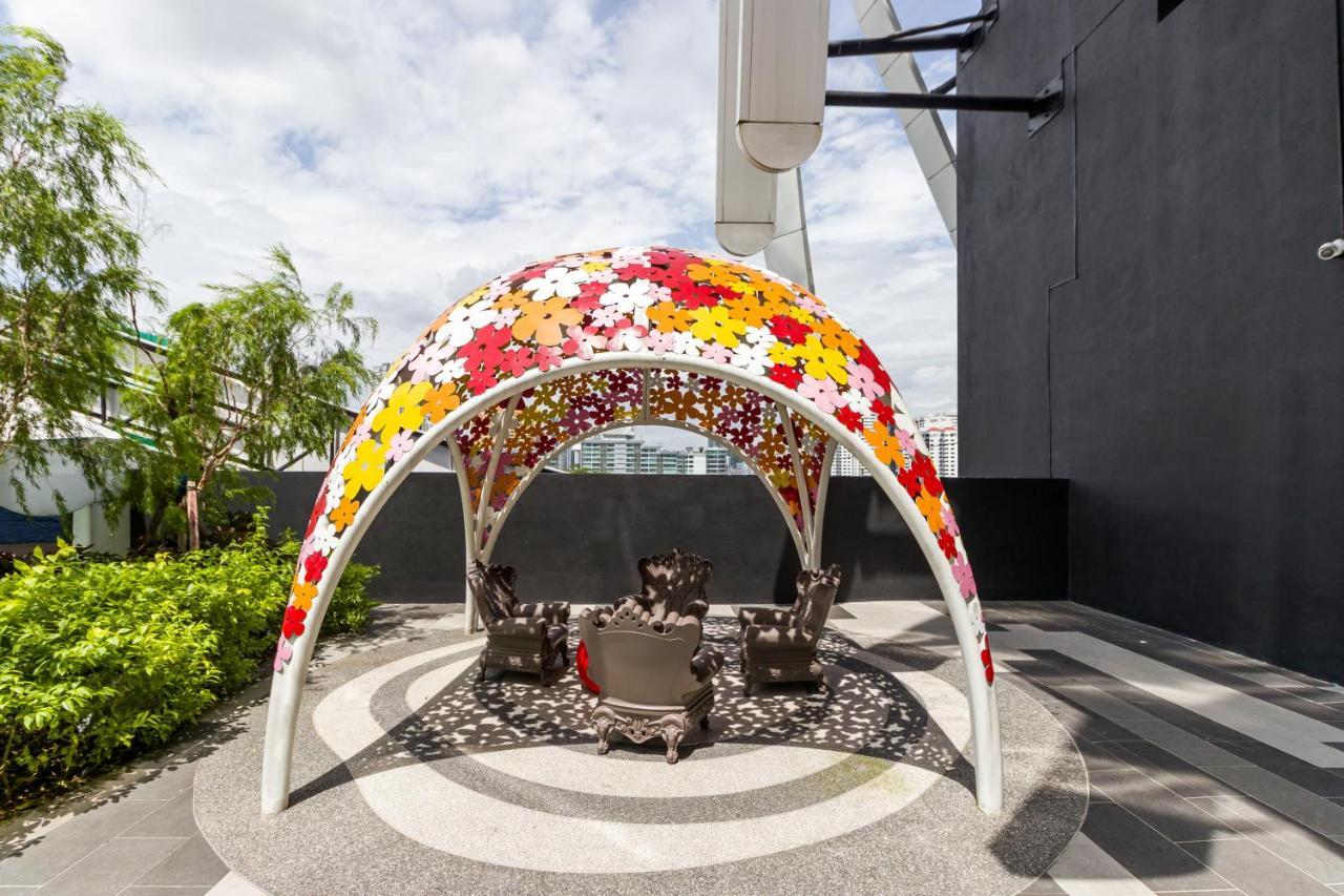 Appartamento Arte Mont Kiara By Airhost Kuala Lumpur Esterno foto