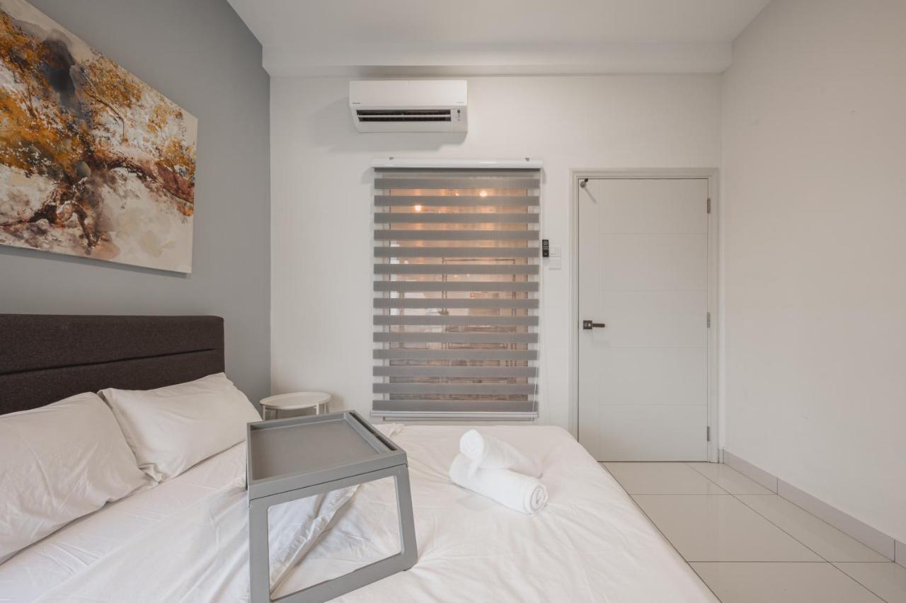 Appartamento Arte Mont Kiara By Airhost Kuala Lumpur Esterno foto