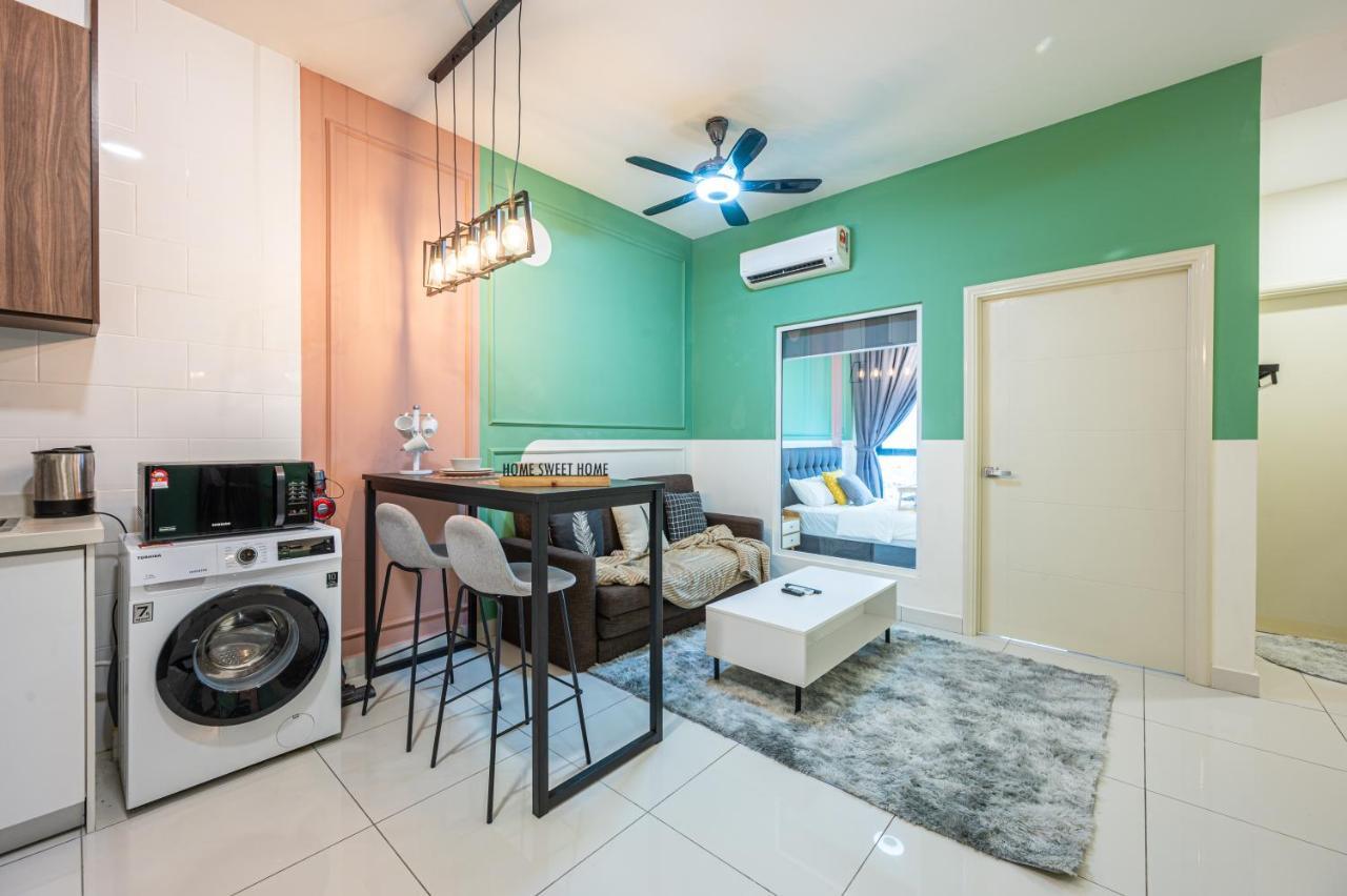 Appartamento Arte Mont Kiara By Airhost Kuala Lumpur Esterno foto