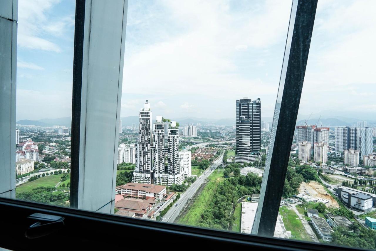 Appartamento Arte Mont Kiara By Airhost Kuala Lumpur Esterno foto