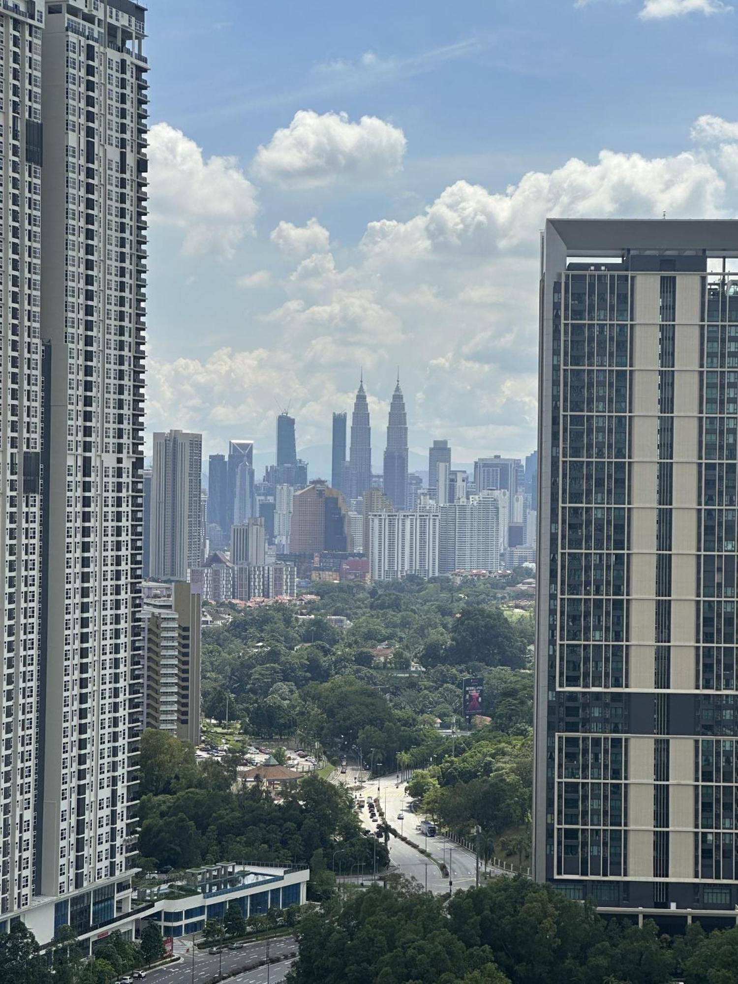 Appartamento Arte Mont Kiara By Airhost Kuala Lumpur Esterno foto